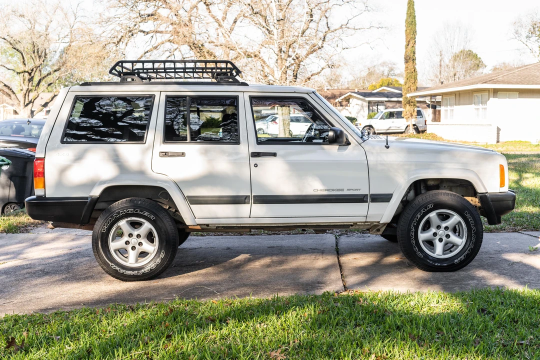 2001 Jeep XJ Cherokee - Image 7 of 31