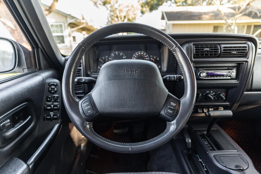 2001 Jeep XJ Cherokee - Image 29 of 31