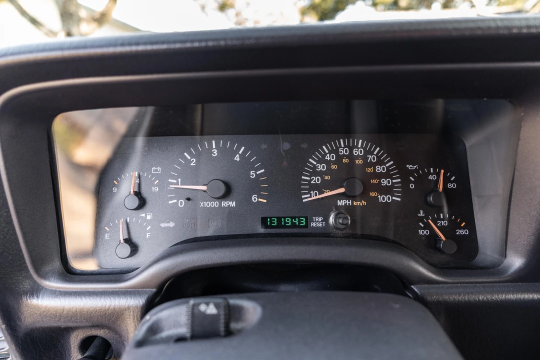 2001 Jeep XJ Cherokee - Image 23 of 31