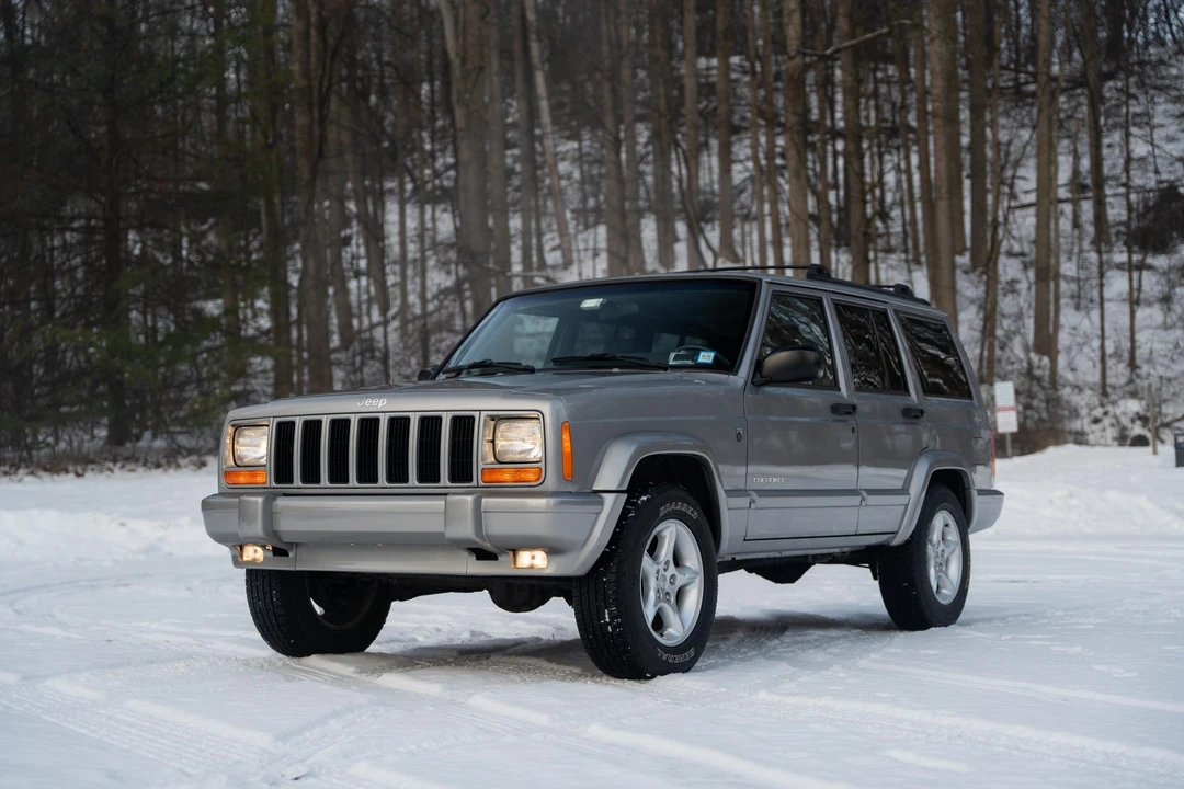 2001 Jeep XJ Cherokee - Image 5 of 31