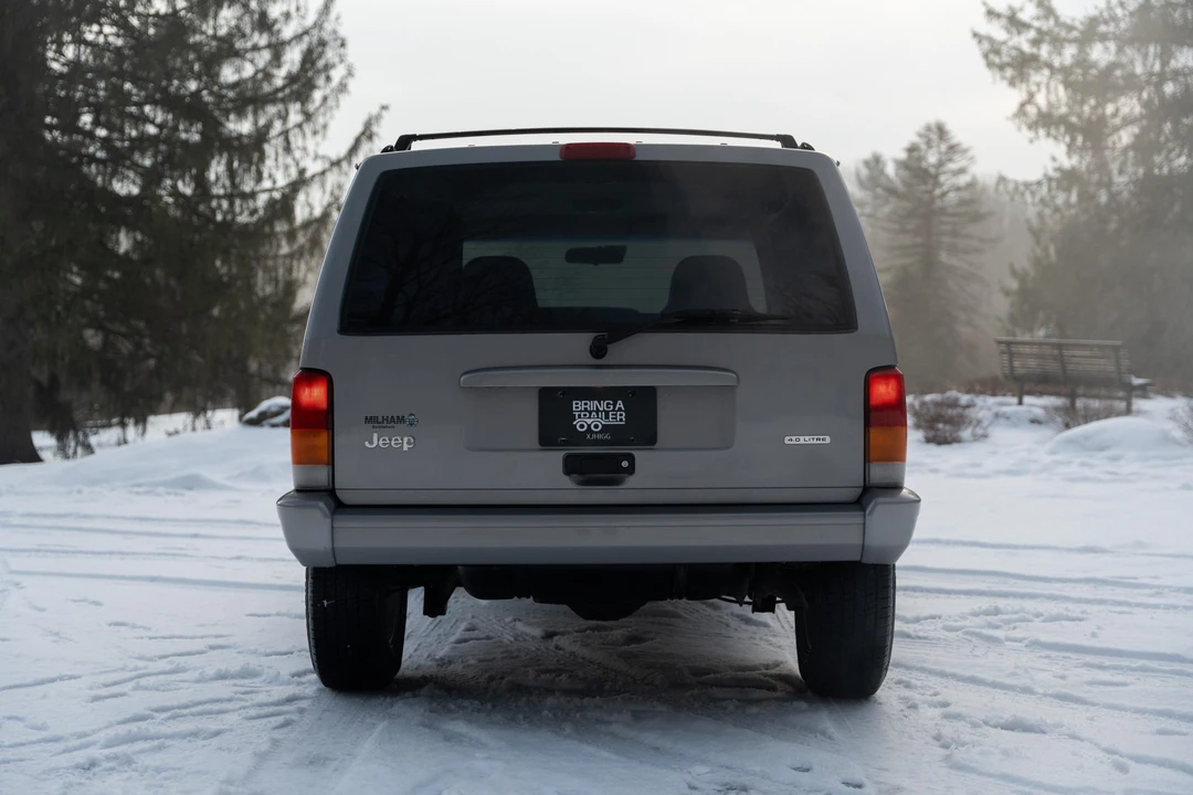 2001 Jeep XJ Cherokee - Image 16 of 31