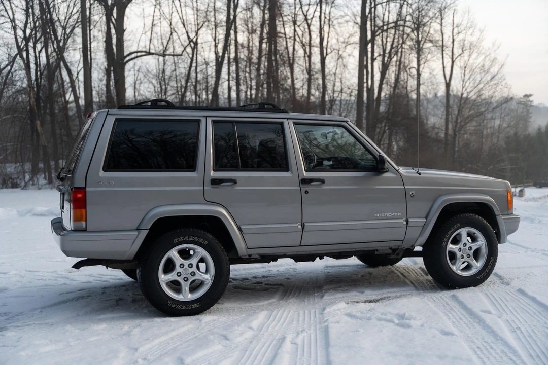 2001 Jeep XJ Cherokee - Image 20 of 31
