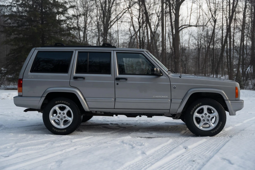 2001 Jeep XJ Cherokee - Image 21 of 31