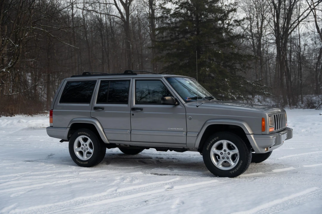 2001 Jeep XJ Cherokee - Image 22 of 31