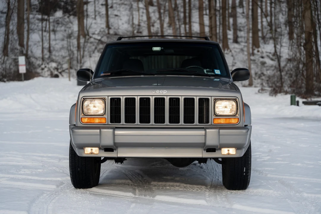 2001 Jeep XJ Cherokee - Image 26 of 31