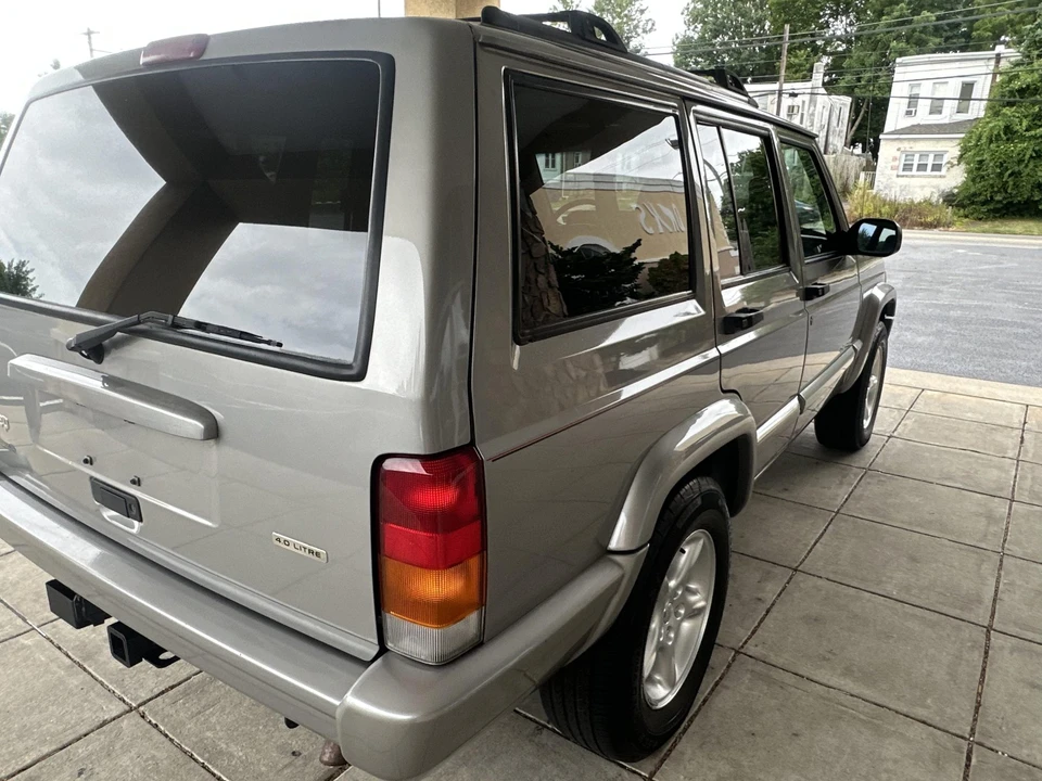 2001 Jeep XJ Cherokee - Image 25 of 31