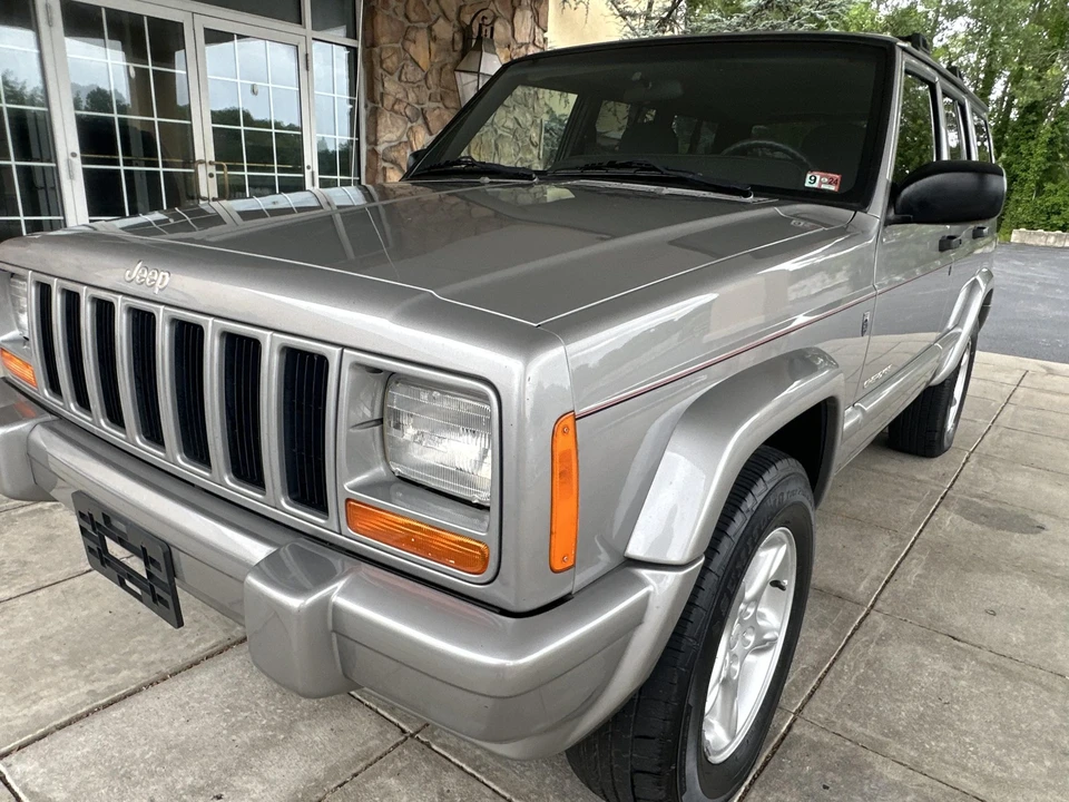 2001 Jeep XJ Cherokee - Image 11 of 31