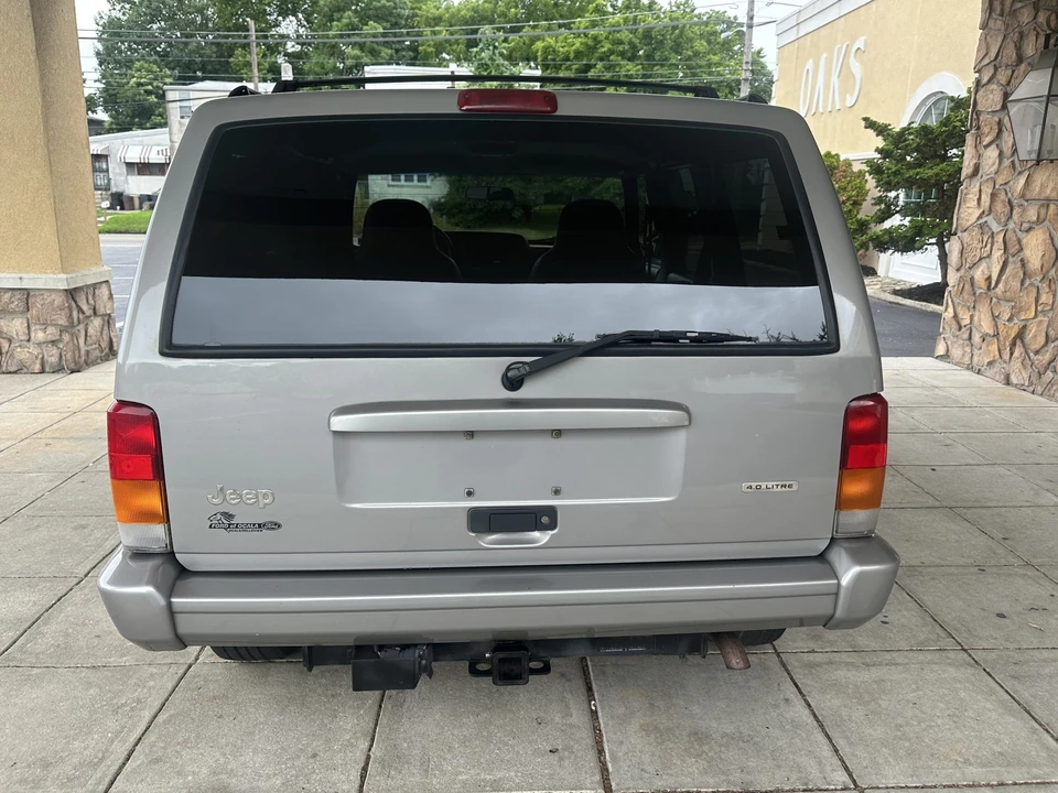 2001 Jeep XJ Cherokee - Image 7 of 31