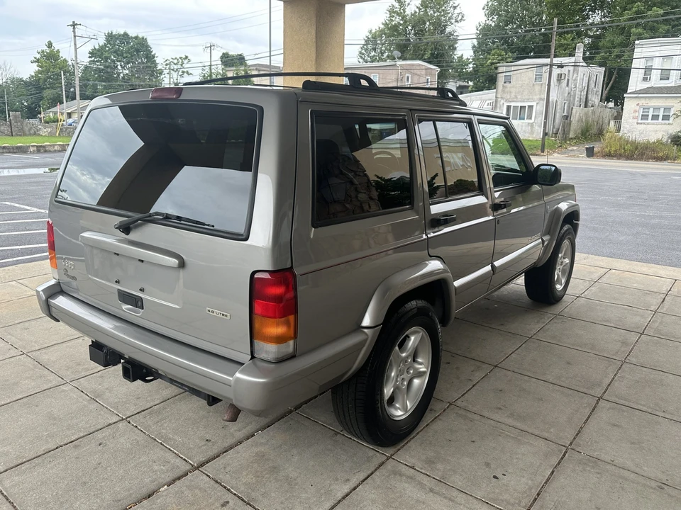 2001 Jeep XJ Cherokee - Image 8 of 31