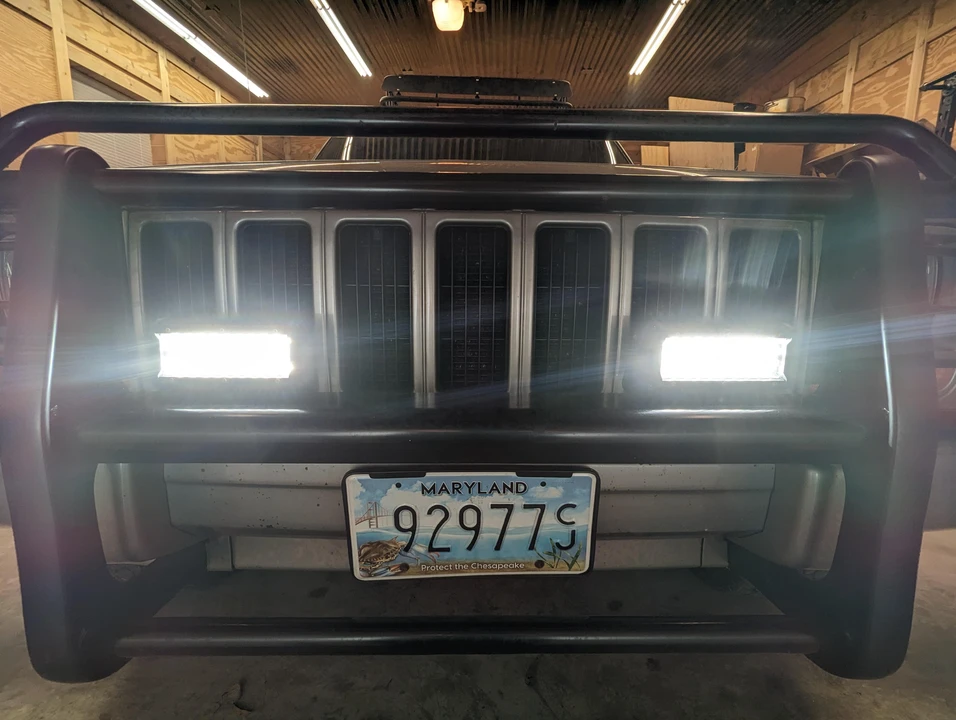 2001 Jeep XJ Cherokee - Image 12 of 31