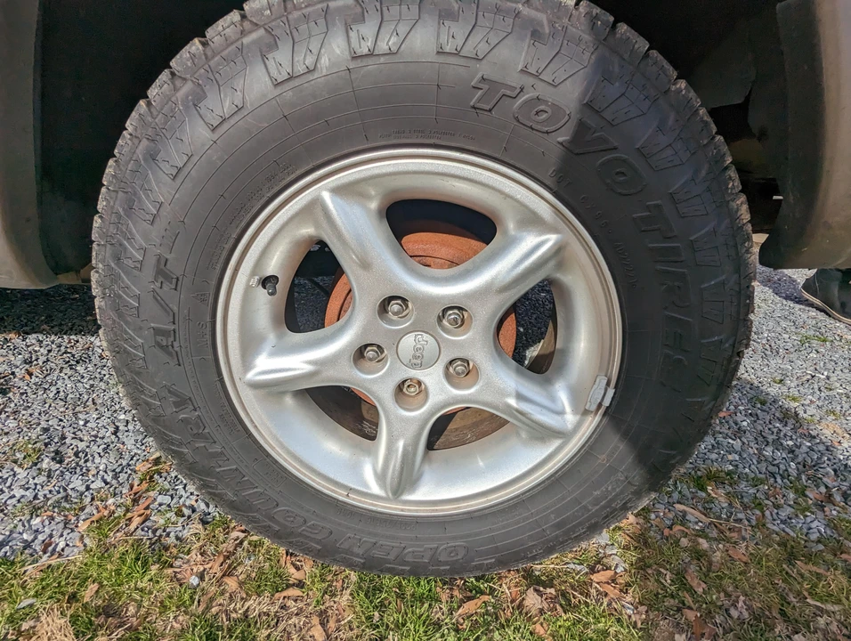 2001 Jeep XJ Cherokee - Image 27 of 31