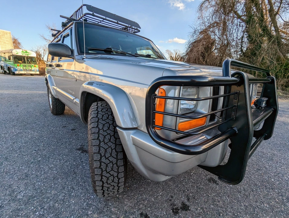 2001 Jeep XJ Cherokee - Image 10 of 31