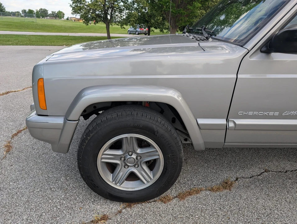 2001 Jeep XJ Cherokee - Image 20 of 31