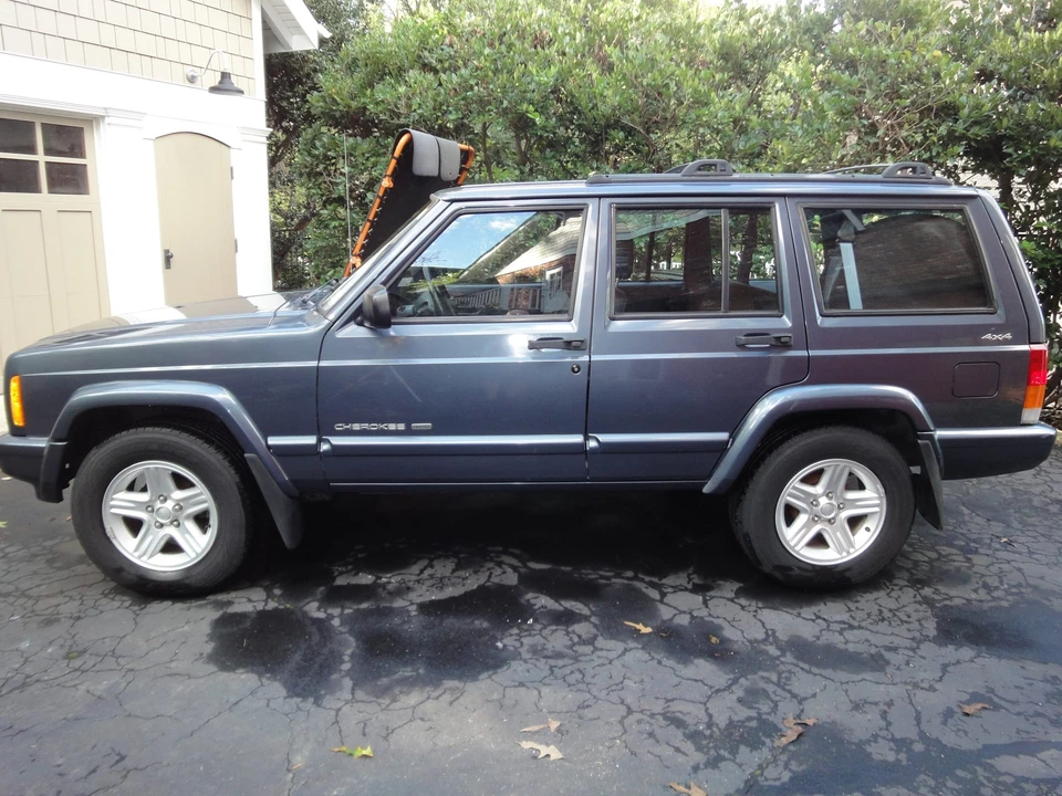 2001 Jeep XJ Cherokee - Image 6 of 31