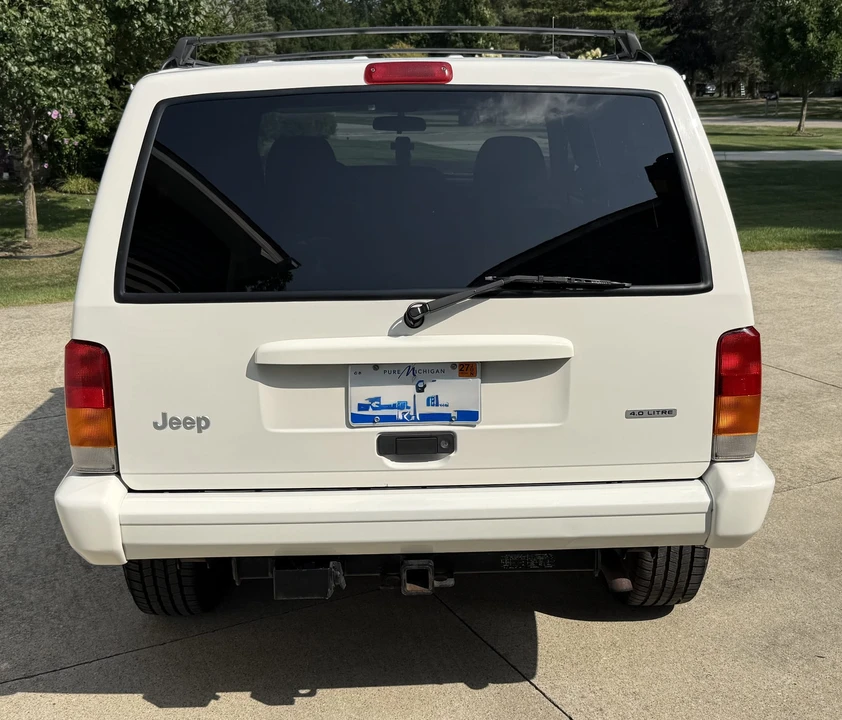 2001 Jeep XJ Cherokee - Image 12 of 31