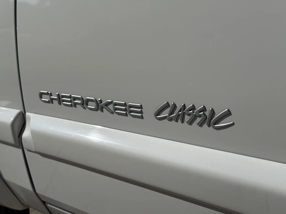 2001 Jeep XJ Cherokee - Image 24 of 31