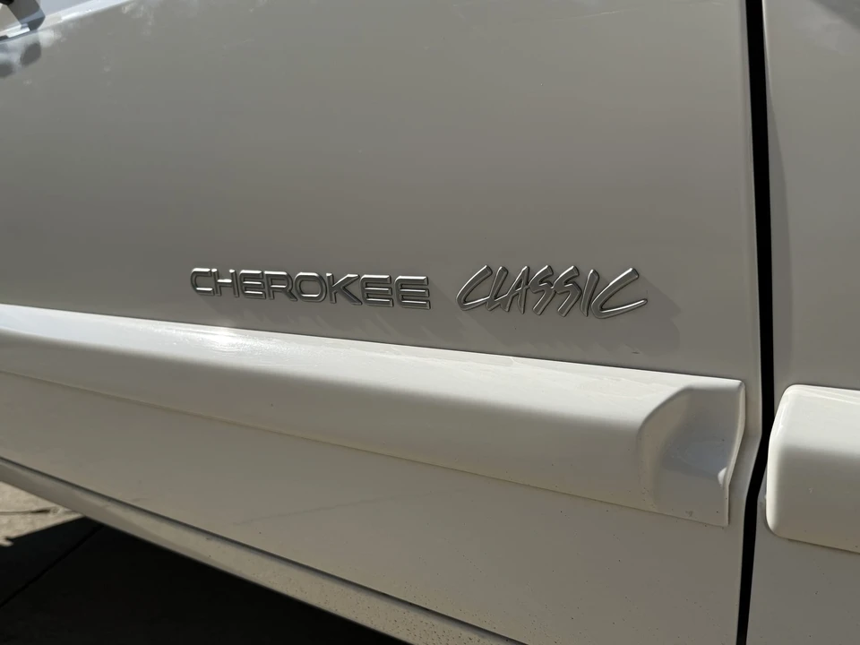 2001 Jeep XJ Cherokee - Image 23 of 31