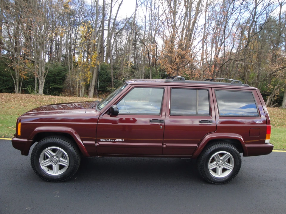 2001 Jeep XJ Cherokee - Image 22 of 31