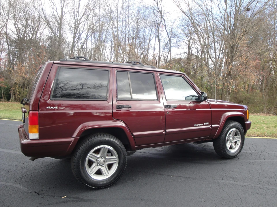 2001 Jeep XJ Cherokee - Image 24 of 31