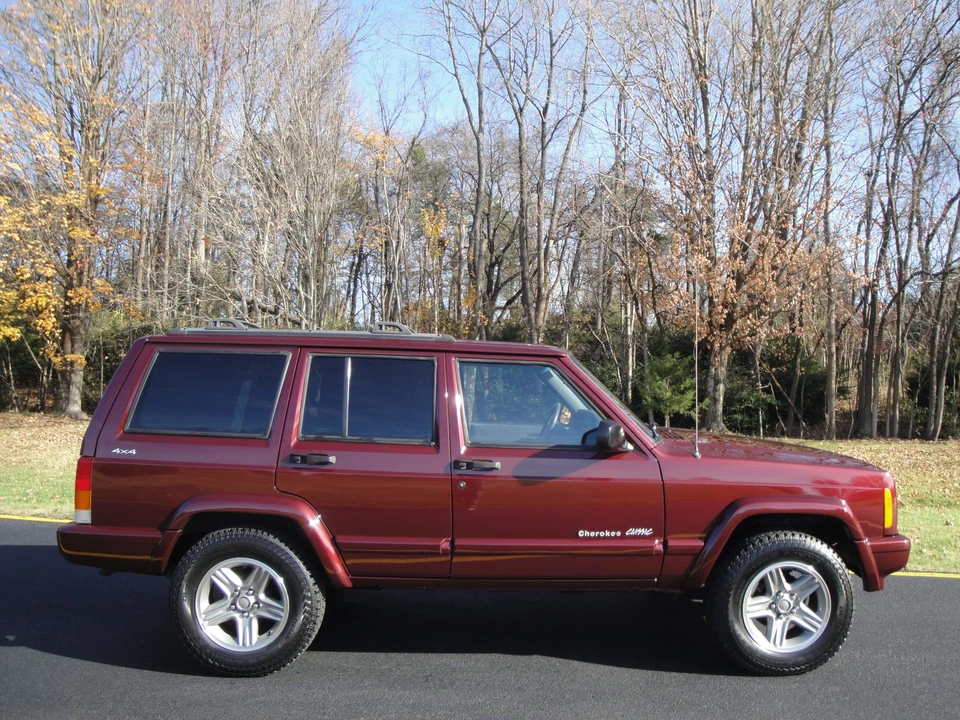 2001 Jeep XJ Cherokee - Image 8 of 31