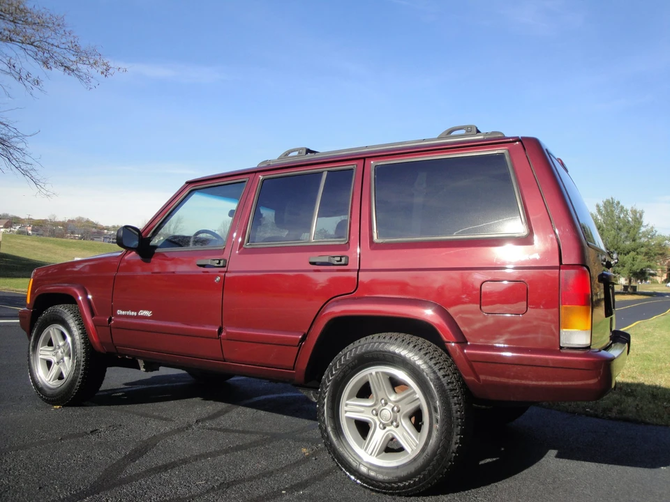 2001 Jeep XJ Cherokee - Image 14 of 31