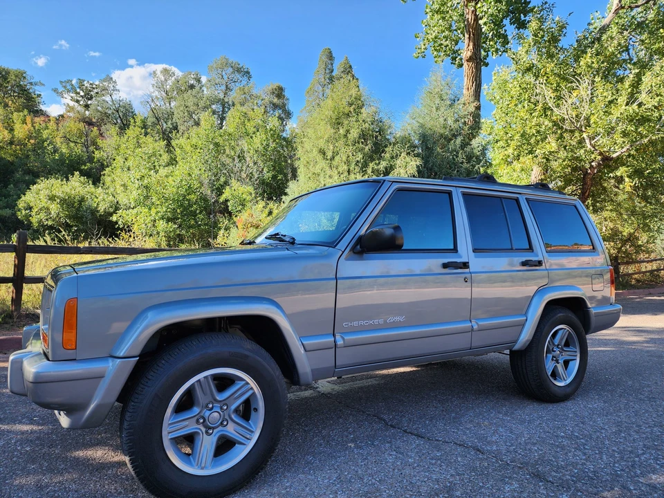2001 Jeep XJ Cherokee - Image 6 of 31