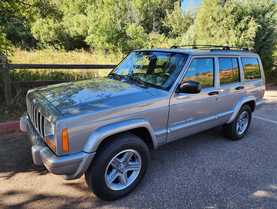 2001 Jeep XJ Cherokee - Image 5 of 31