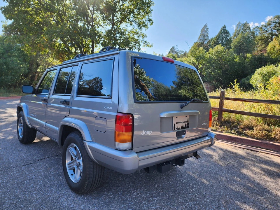 2001 Jeep XJ Cherokee - Image 13 of 31