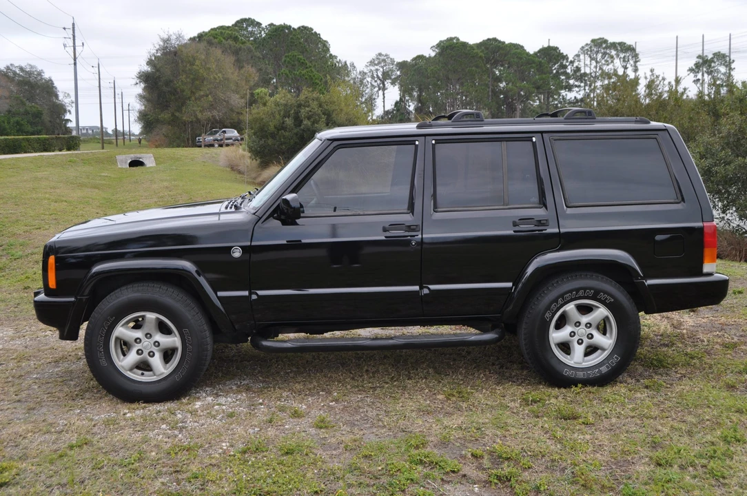 2001 Jeep XJ Cherokee - Image 4 of 31