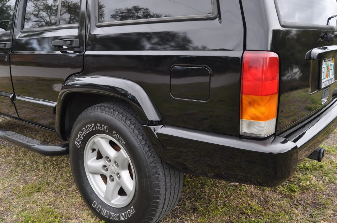 2001 Jeep XJ Cherokee - Image 26 of 31