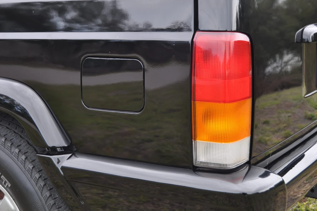 2001 Jeep XJ Cherokee - Image 27 of 31