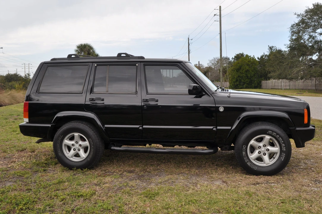 2001 Jeep XJ Cherokee - Image 6 of 31
