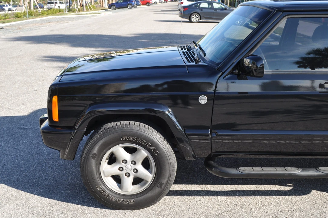 2001 Jeep XJ Cherokee - Image 20 of 31