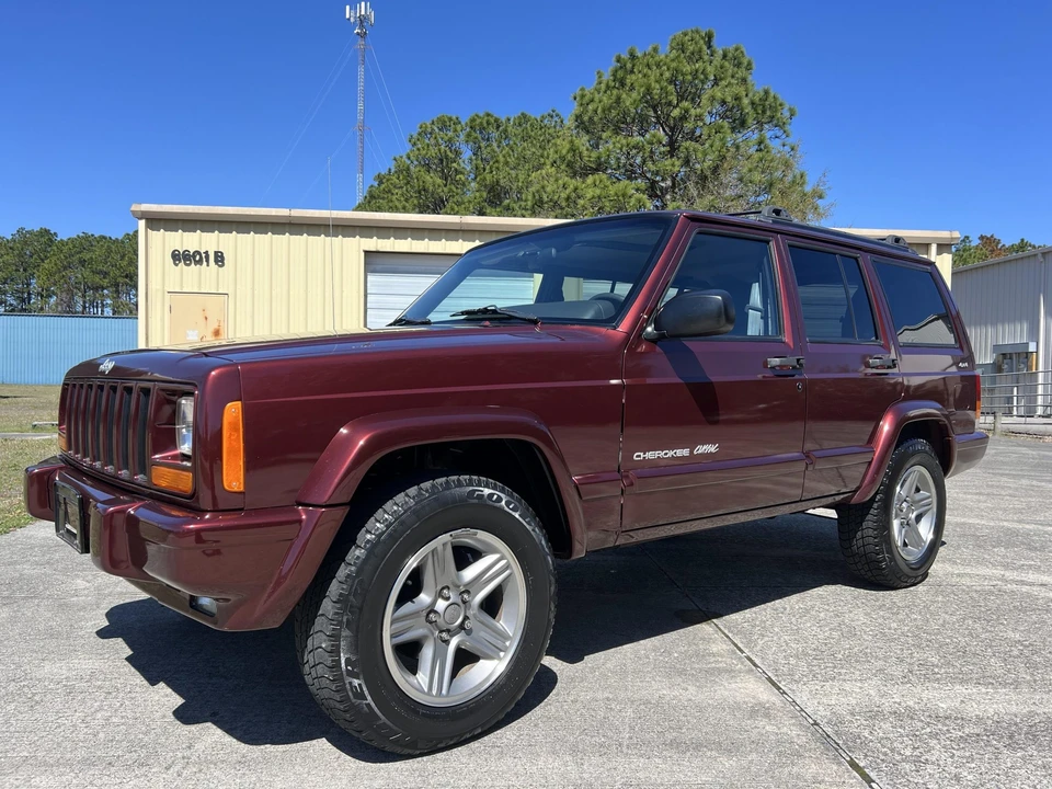 2001 Jeep XJ Cherokee - Image 5 of 31