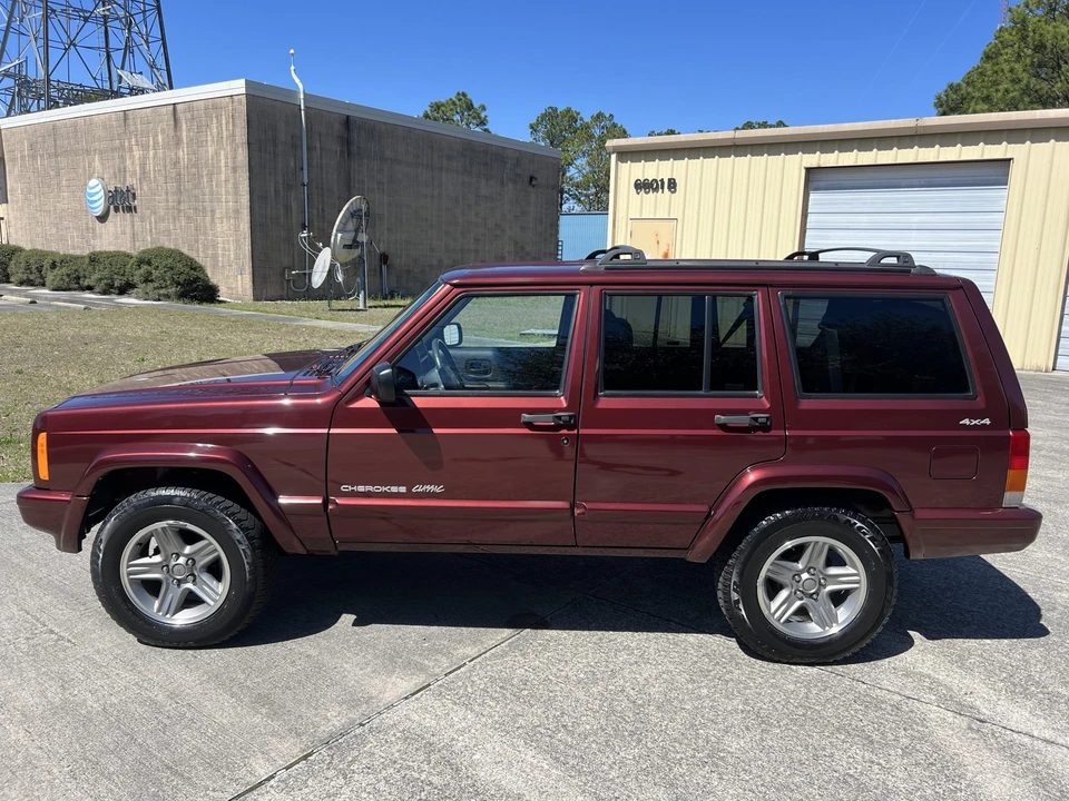 2001 Jeep XJ Cherokee - Image 7 of 31