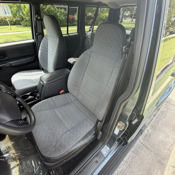 2001 Jeep XJ Cherokee - Image 27 of 31