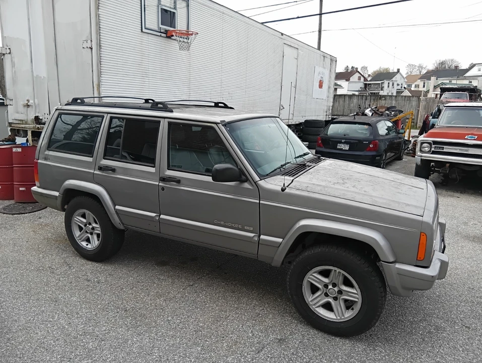 2000 Jeep XJ Cherokee - Image 6 of 6