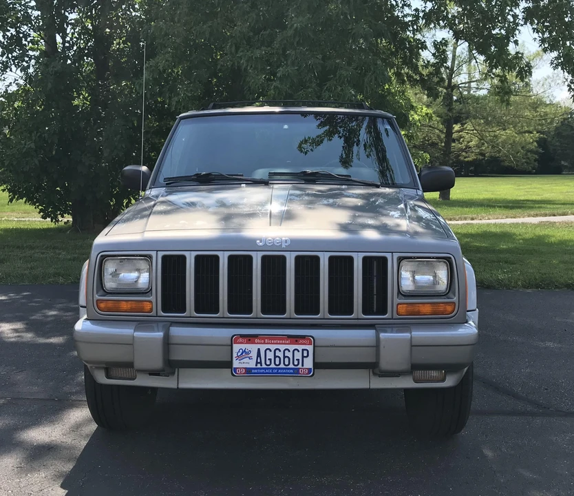 2001 Jeep XJ Cherokee - Image 5 of 31
