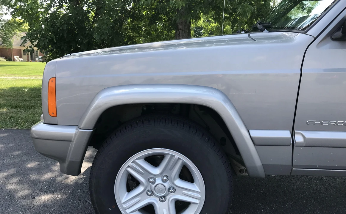 2001 Jeep XJ Cherokee - Image 12 of 31