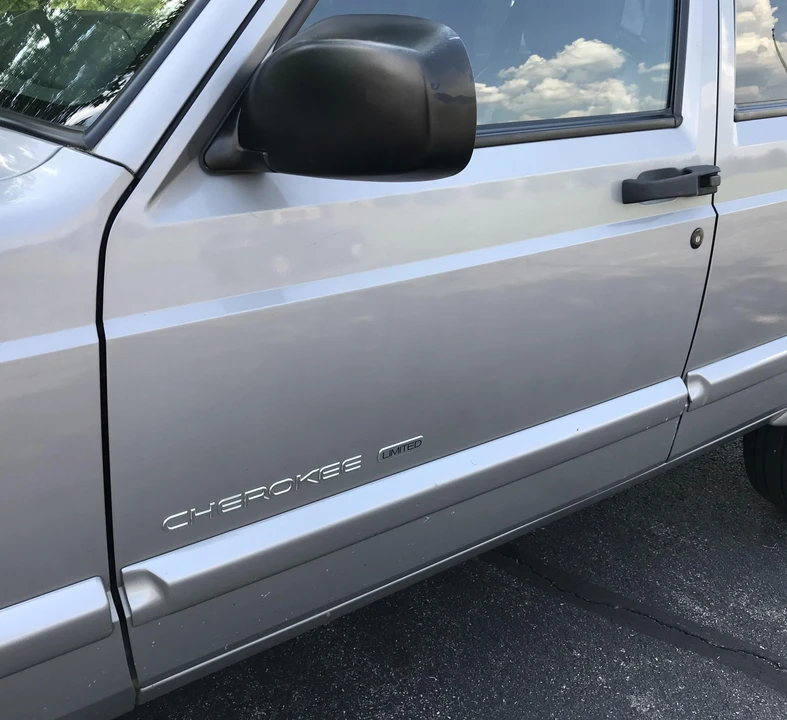 2001 Jeep XJ Cherokee - Image 16 of 31