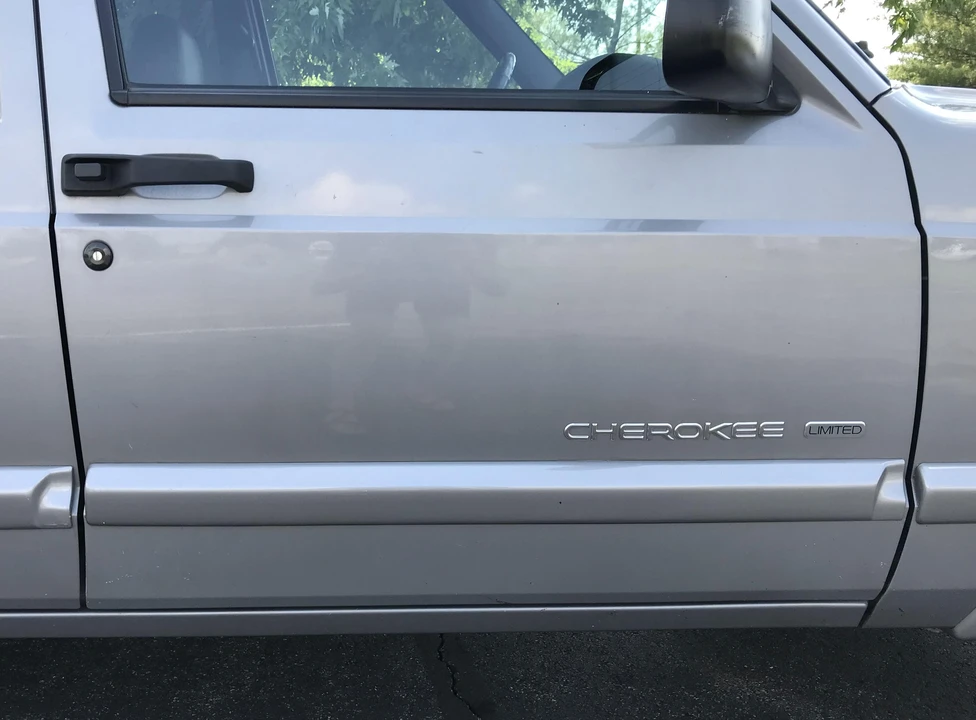 2001 Jeep XJ Cherokee - Image 24 of 31