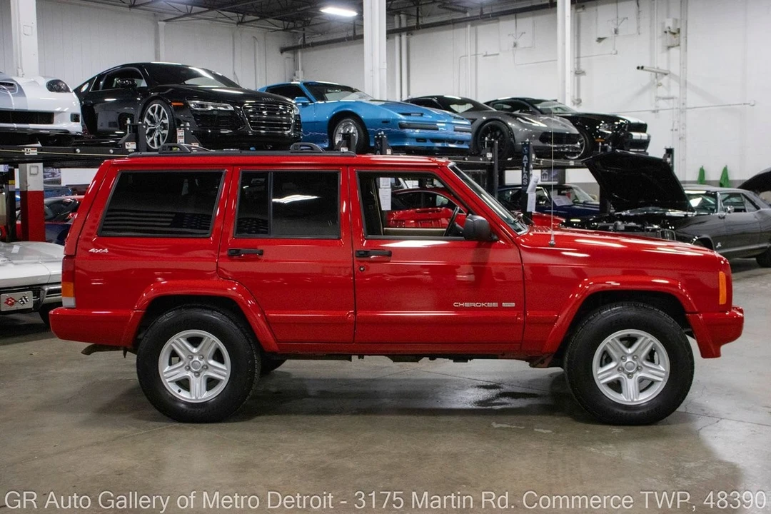 2001 Jeep XJ Cherokee - Image 8 of 12