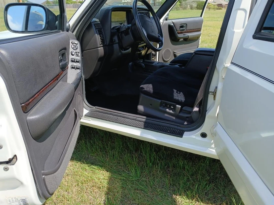 2001 Jeep XJ Cherokee - Image 11 of 21