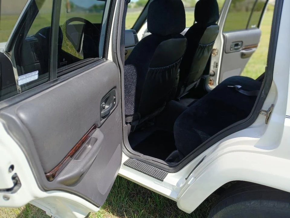 2001 Jeep XJ Cherokee - Image 18 of 21