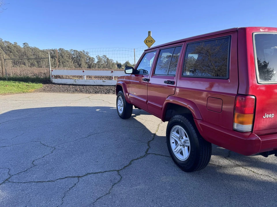 2001 Jeep XJ Cherokee - Image 29 of 31