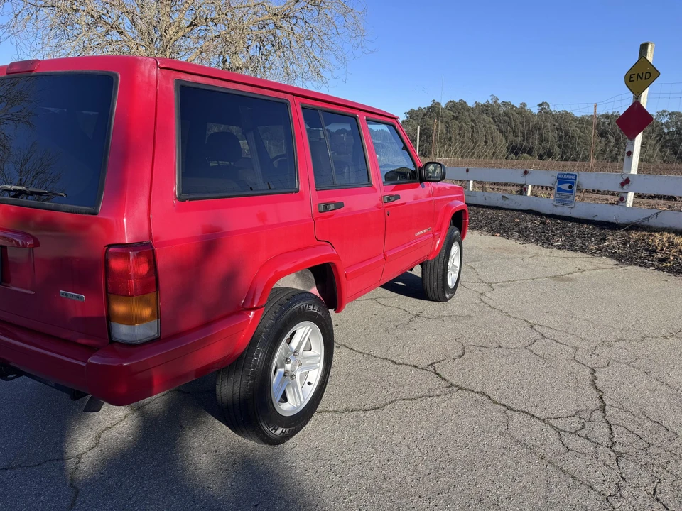 2001 Jeep XJ Cherokee - Image 31 of 31