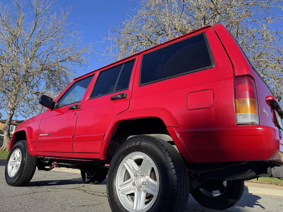2001 Jeep XJ Cherokee - Image 27 of 31