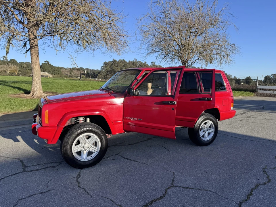 2001 Jeep XJ Cherokee - Image 17 of 31