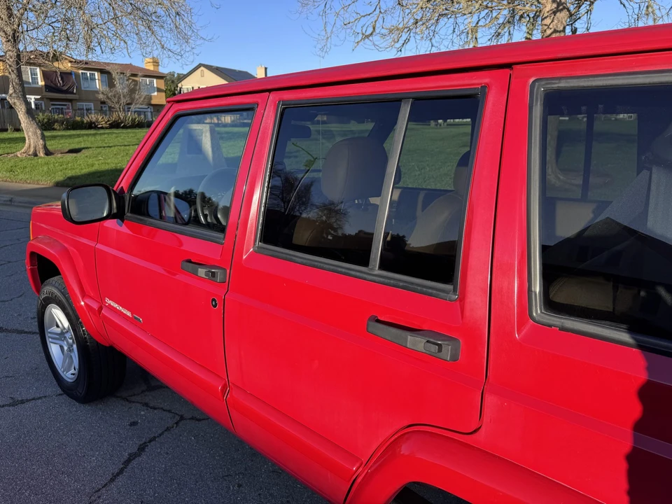 2001 Jeep XJ Cherokee - Image 26 of 31