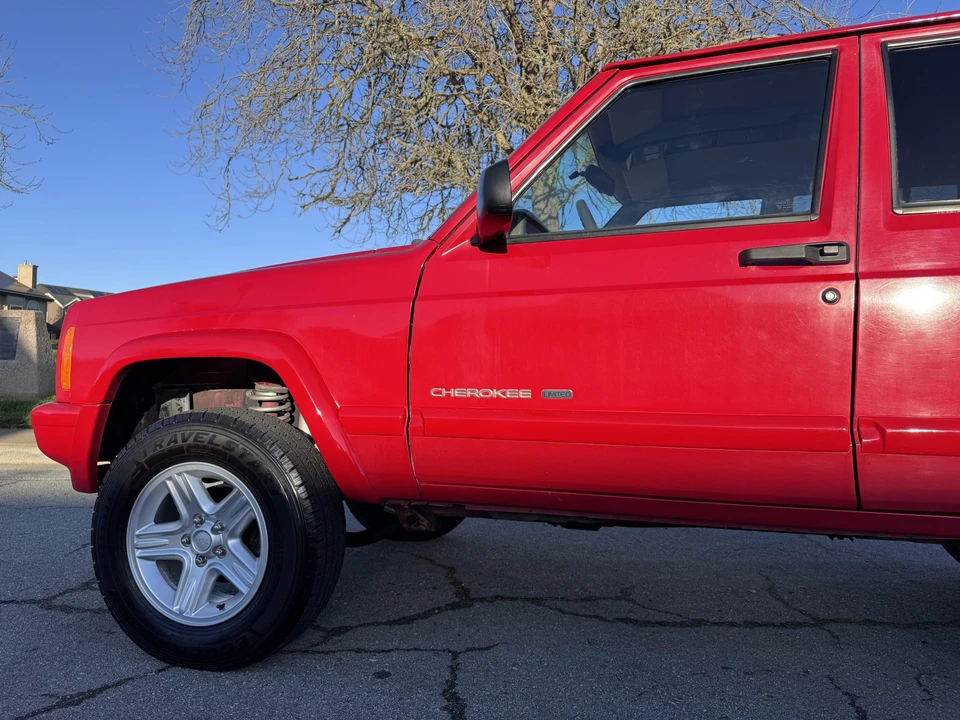 2001 Jeep XJ Cherokee - Image 24 of 31
